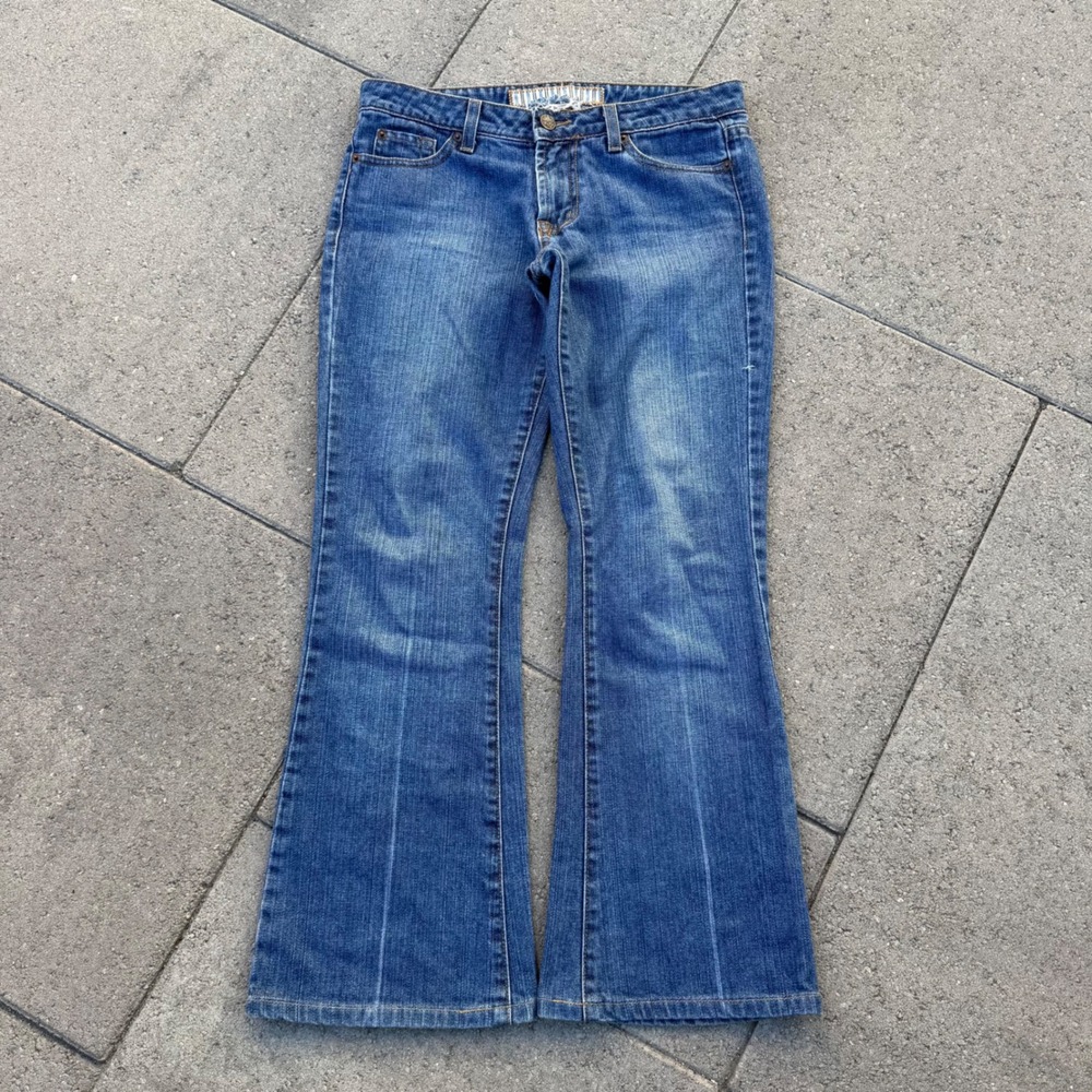 Vintage Y2K Low Rise Flare Jeans Medium Wash Bell Bottom Denim Blue